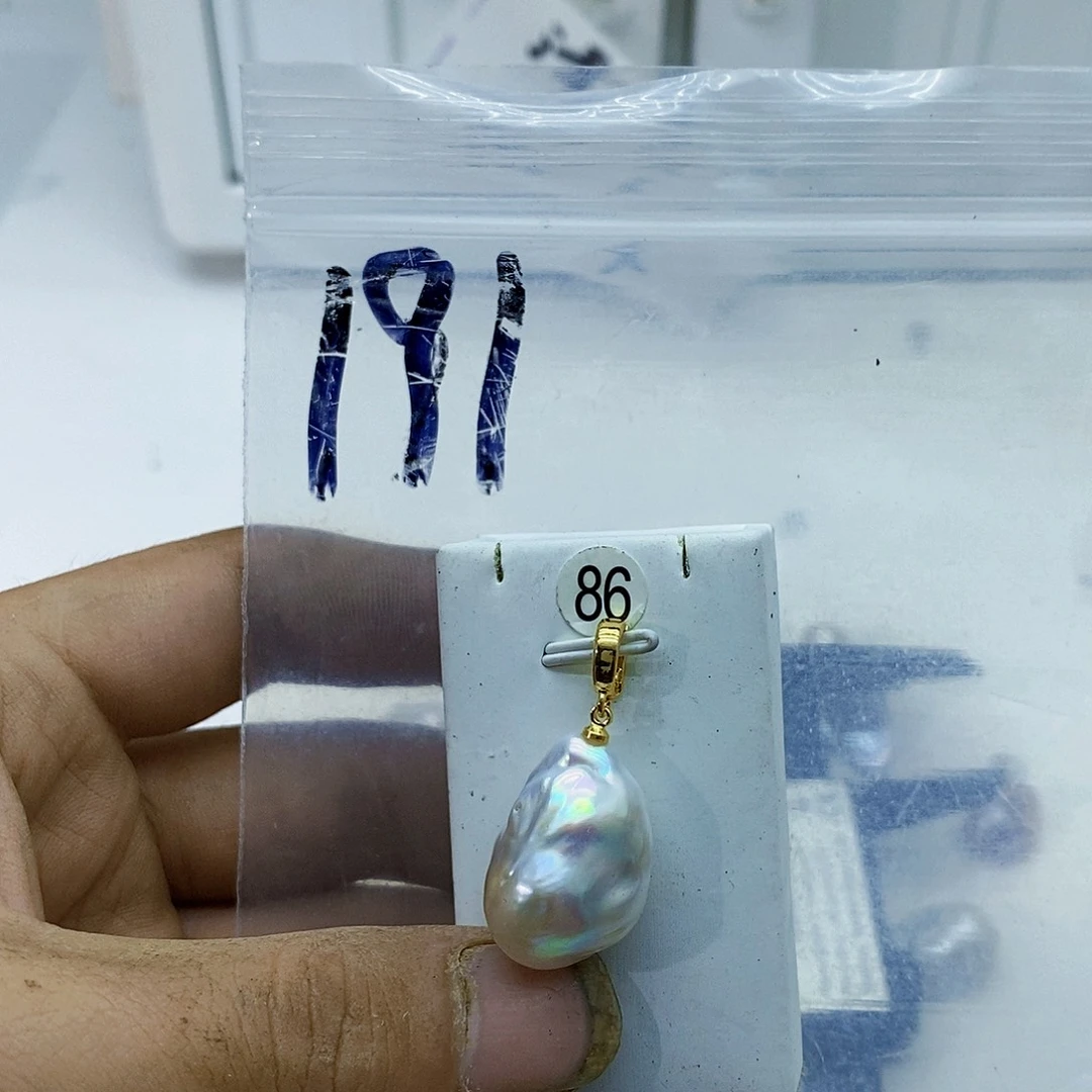 淡水珍珠合金颈饰