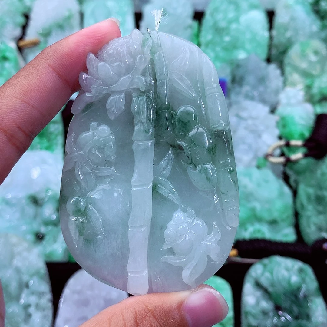 翡翠未镶嵌吊坠(不含链)