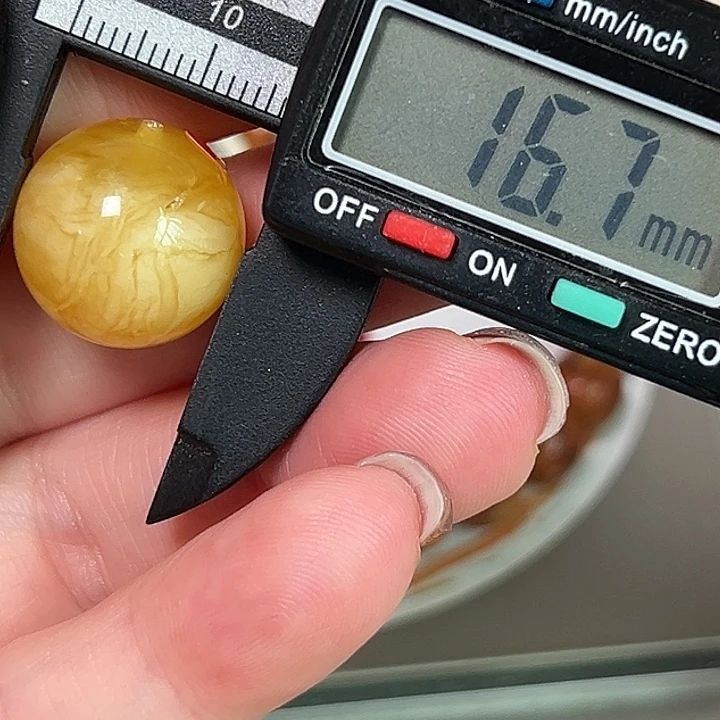 裸石蜜蜡未镶嵌微瑕又坑489