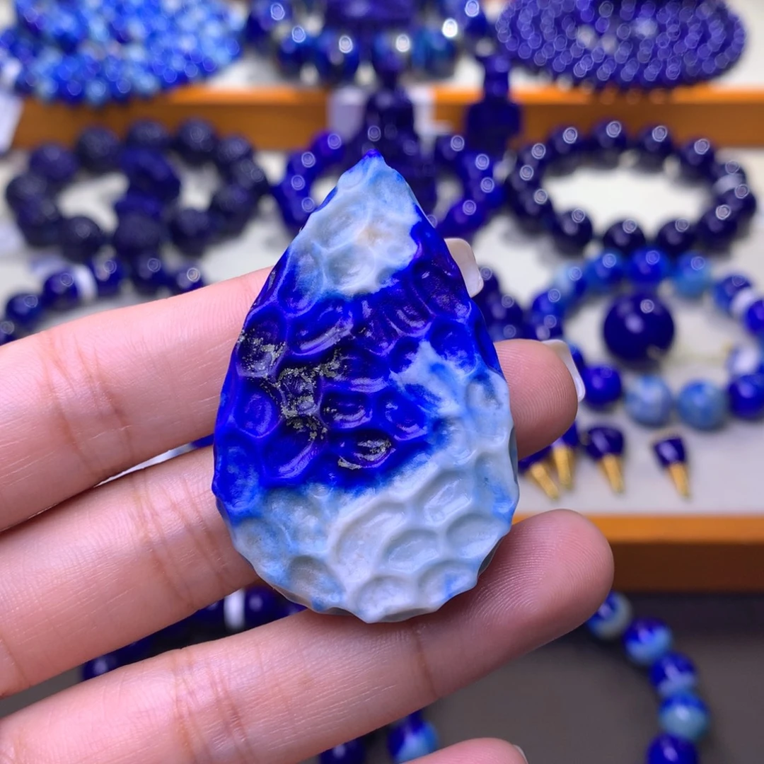 汤***酱青金石未镶嵌吊坠