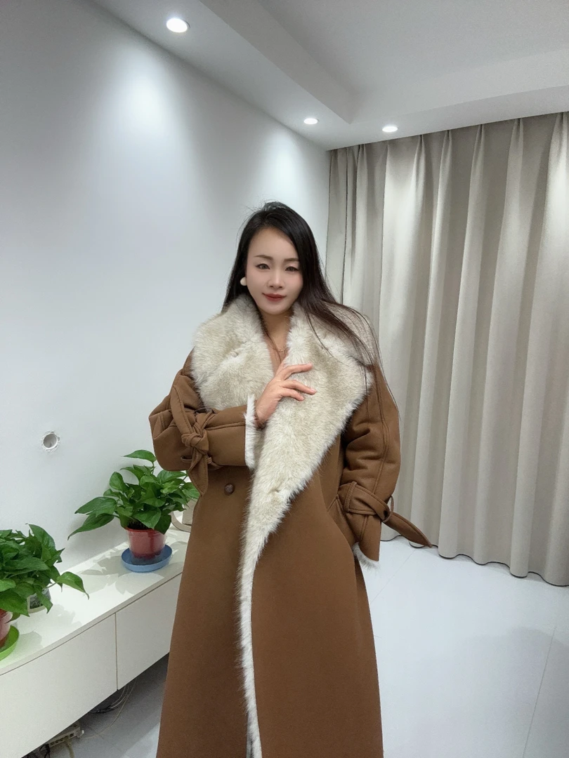 【冬日温柔】女款时尚拼接气质毛毛长外套