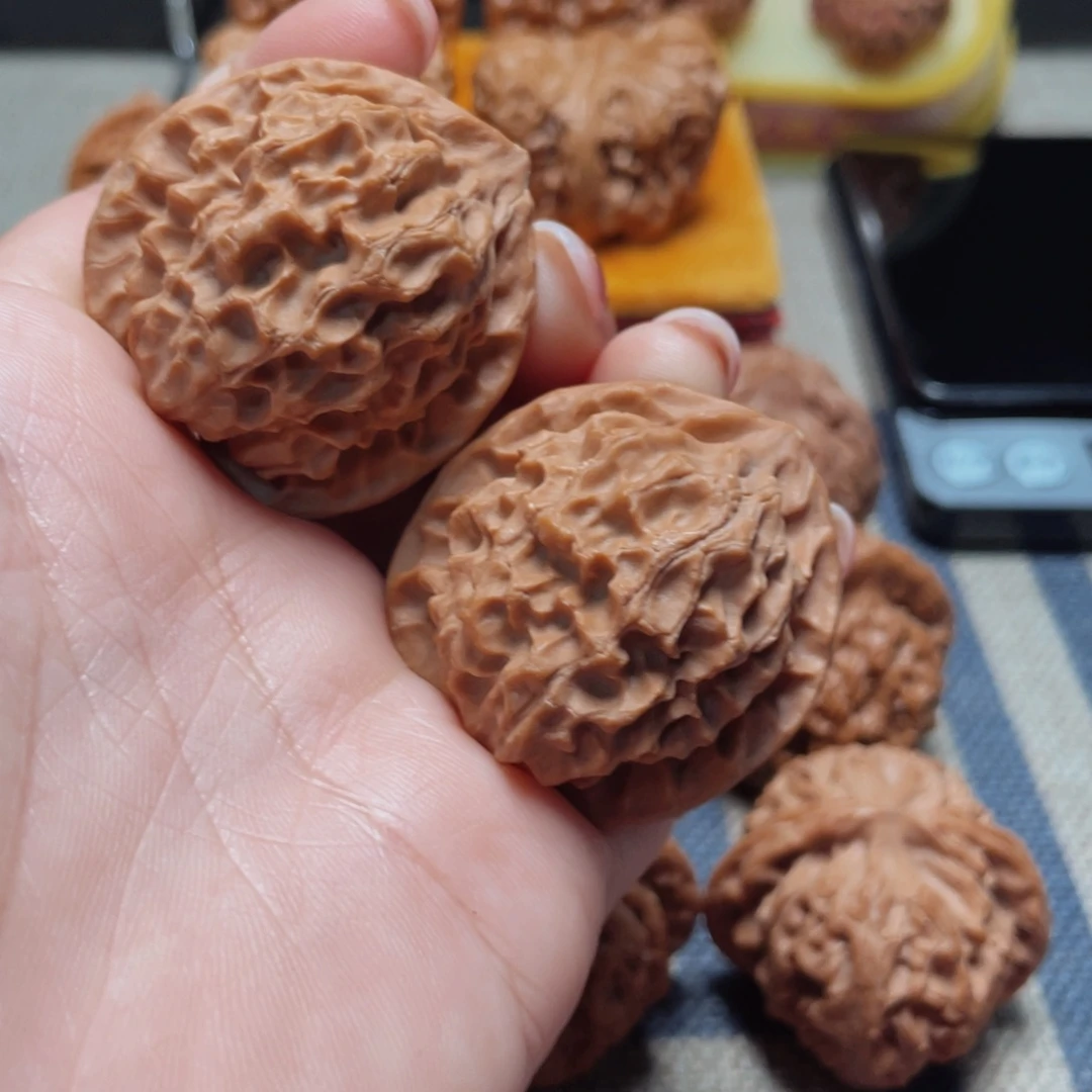 文玩核桃吊坠37龙鳞