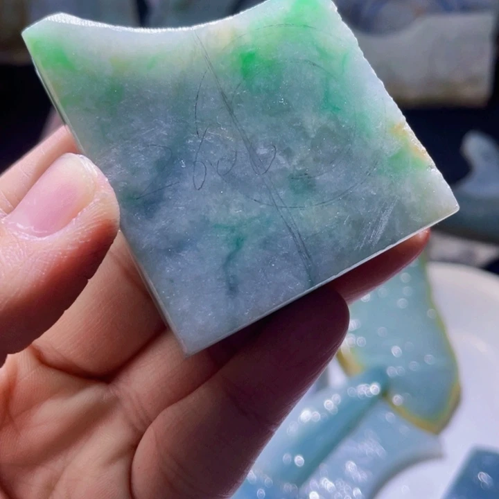 颈饰未镶嵌翡翠天然缅甸翡翠