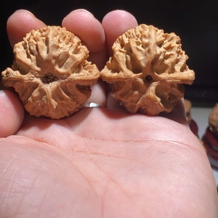 小***里文玩核桃把件40苹果园