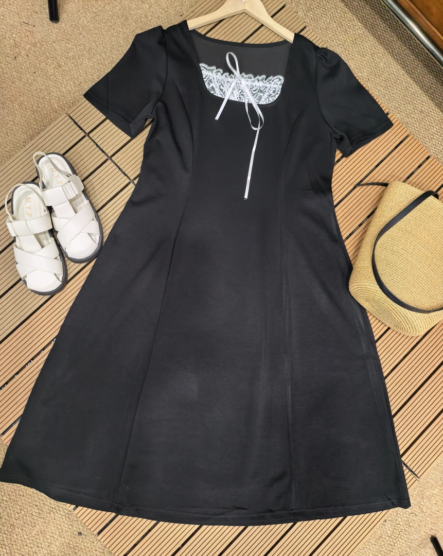 【扇扇风解锁夏日清凉穿搭】百搭大版胸口蕾丝飘带黑色连衣裙裙子