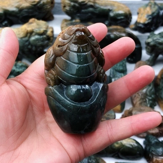 岫岩河磨玉（透闪石质玉）未镶嵌把件好***J