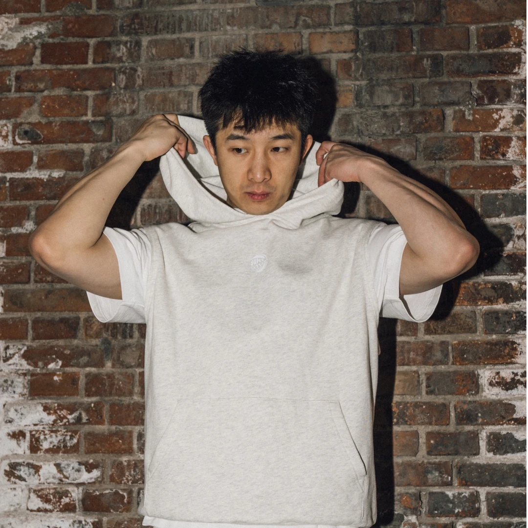 超级草根基础小标坎肩帽衫