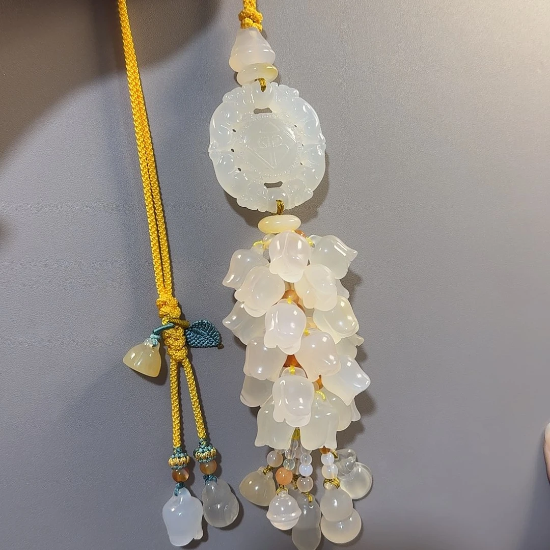 凯***琳玛瑙/玉髓未镶嵌汽车挂件