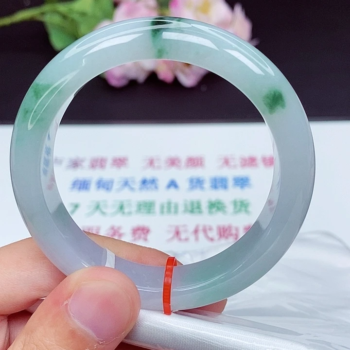 翡翠手镯未镶嵌54圈口