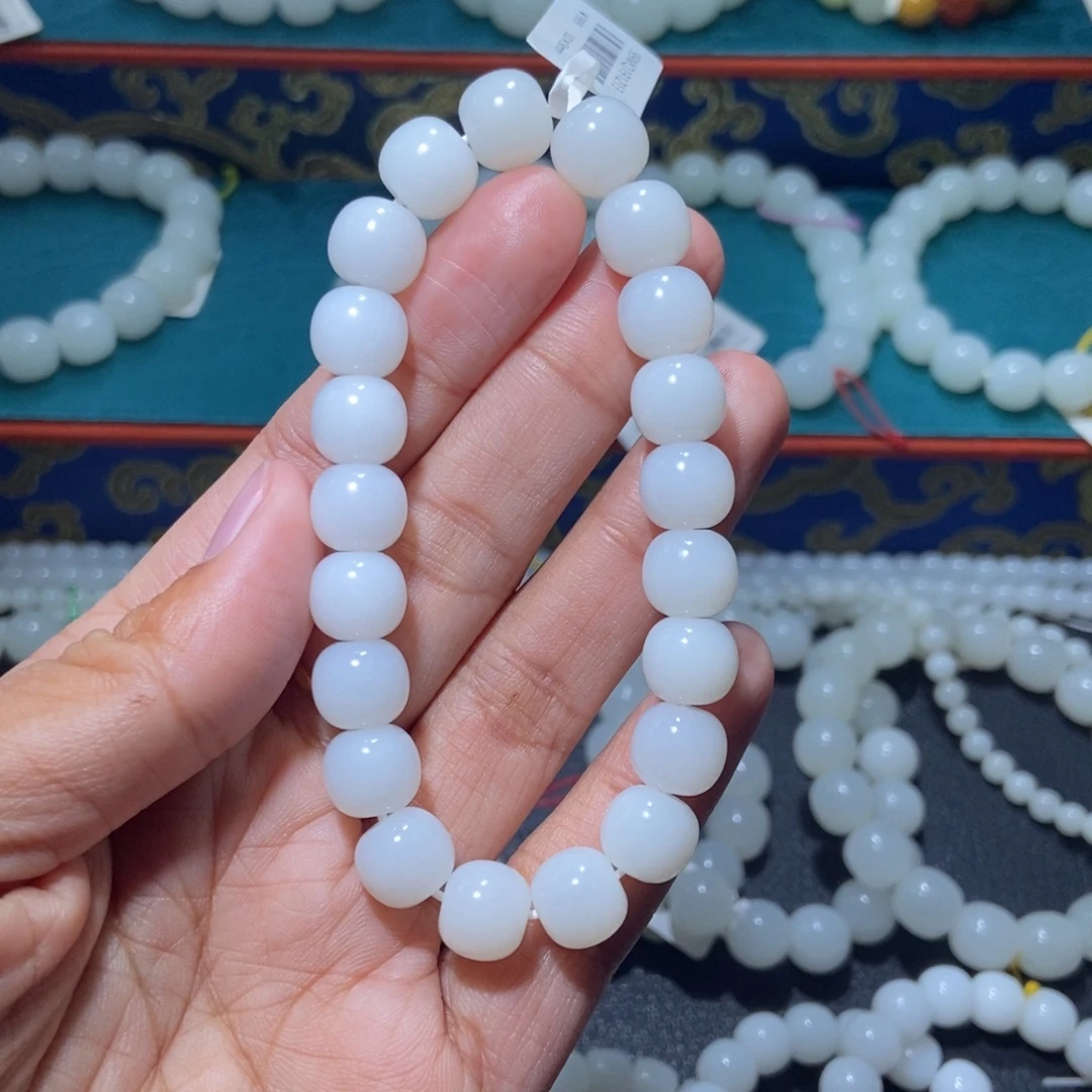 细****和田玉未镶嵌手串10m老型