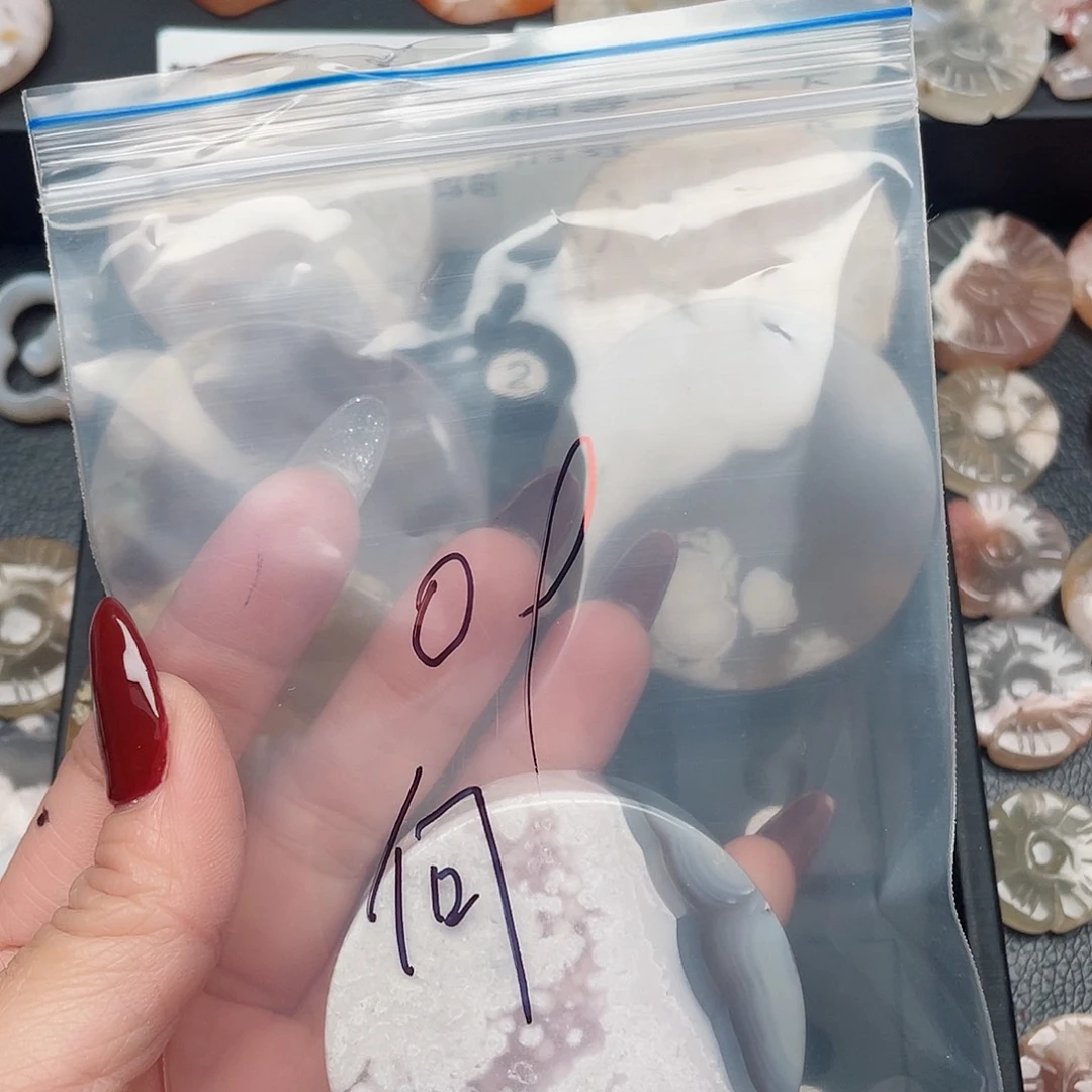 玛瑙/玉髓颈饰未镶嵌何*