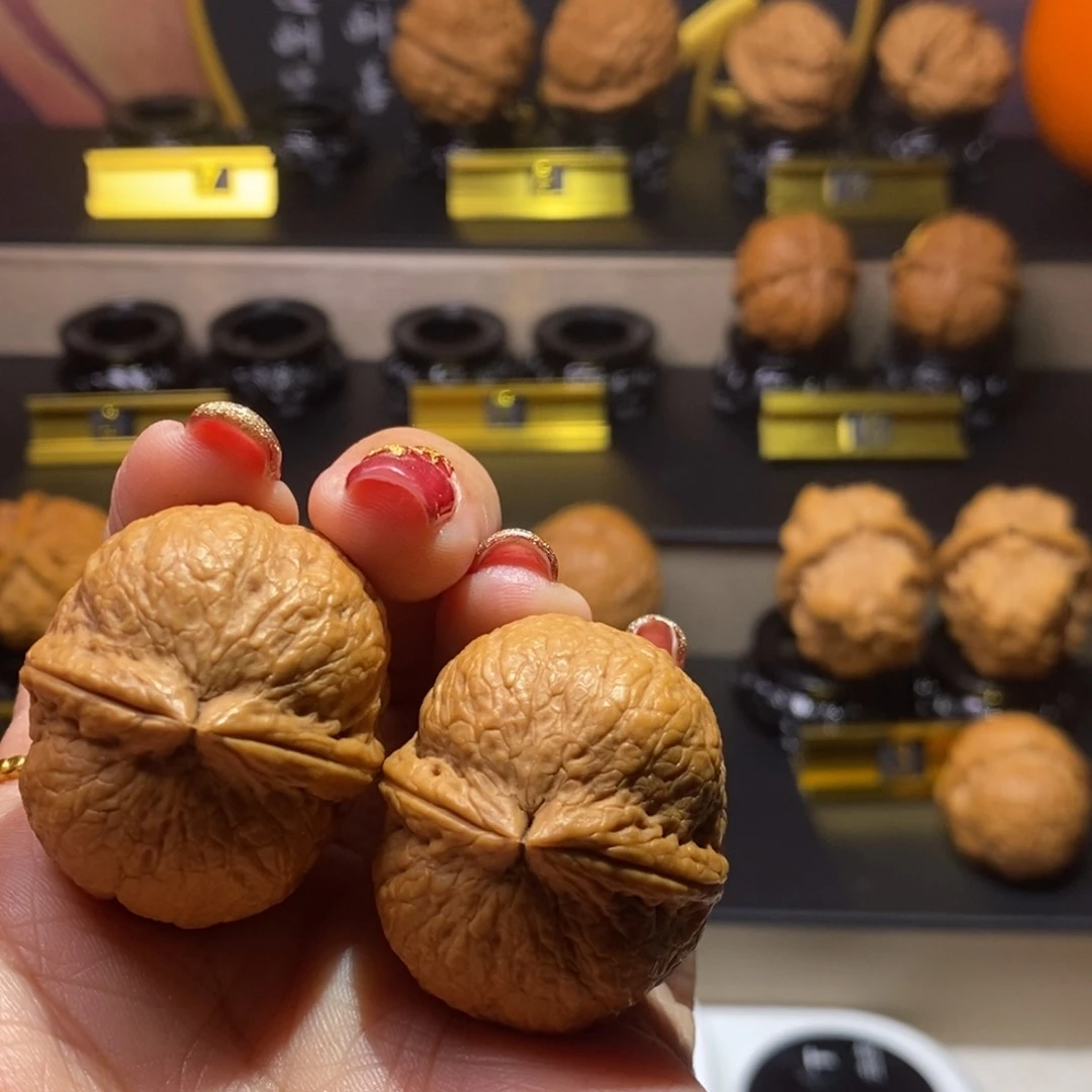 文玩核桃把件哈****哈方头