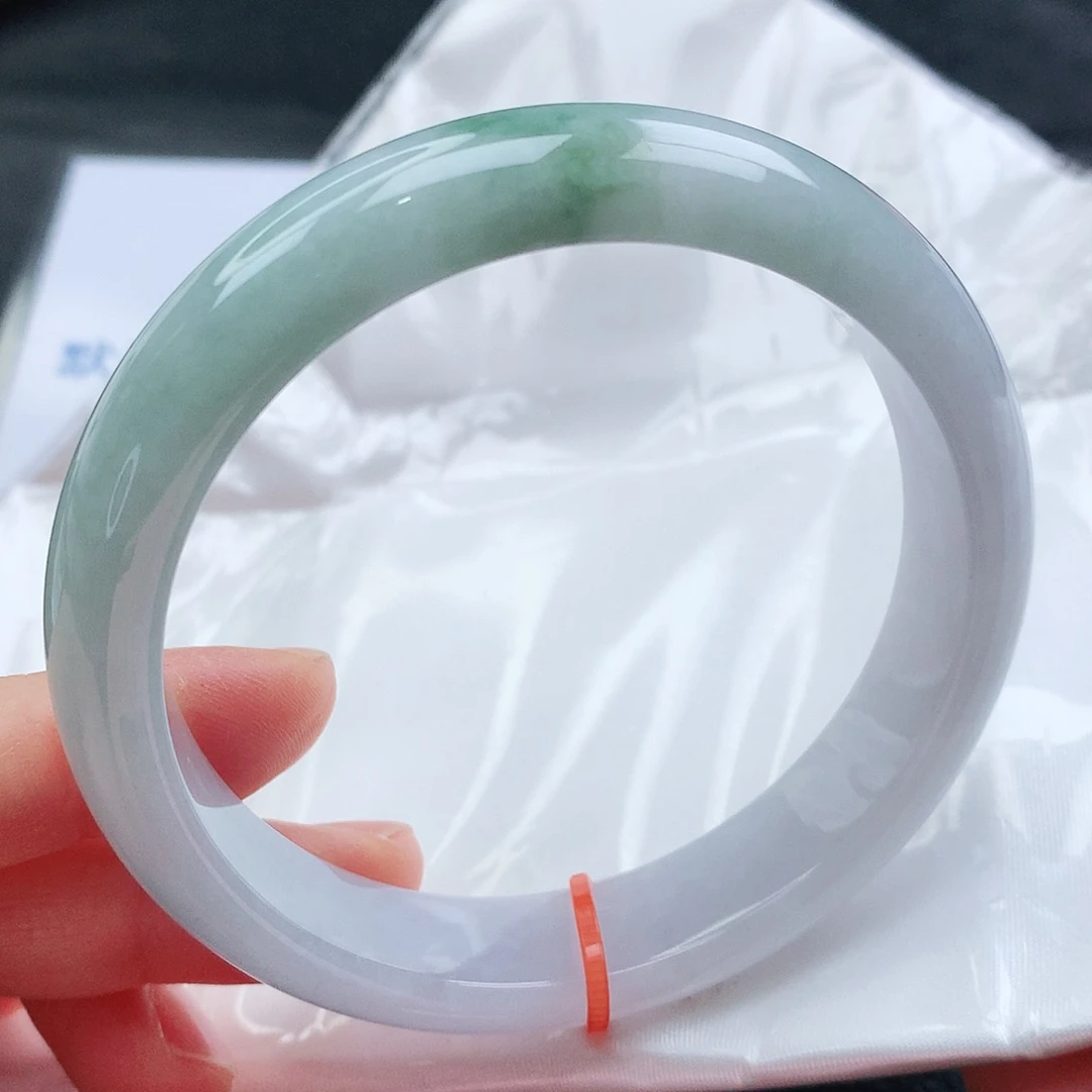 翡翠手镯未镶嵌天然翡翠手镯