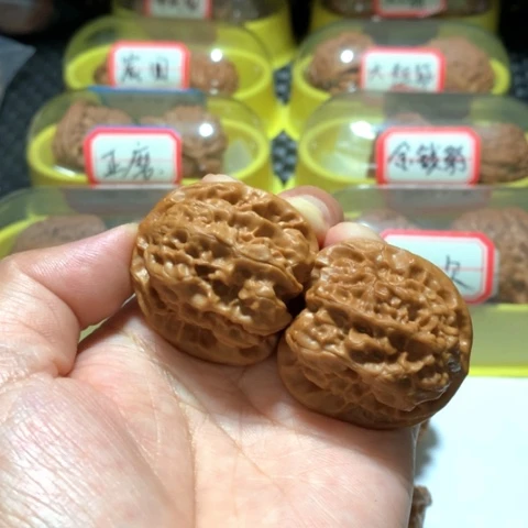 文玩核桃吊坠缘****蛋磐石