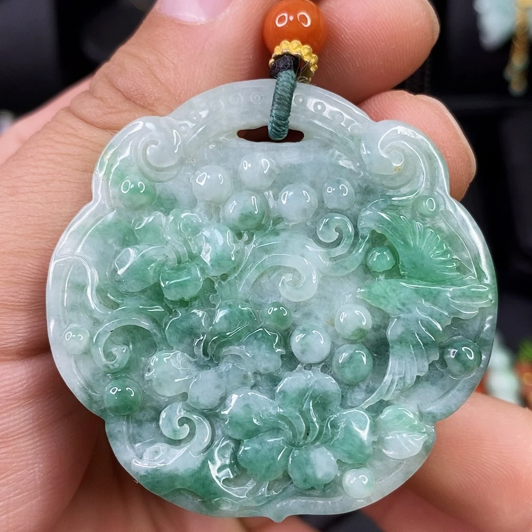 颈饰未镶嵌翡翠吊坠