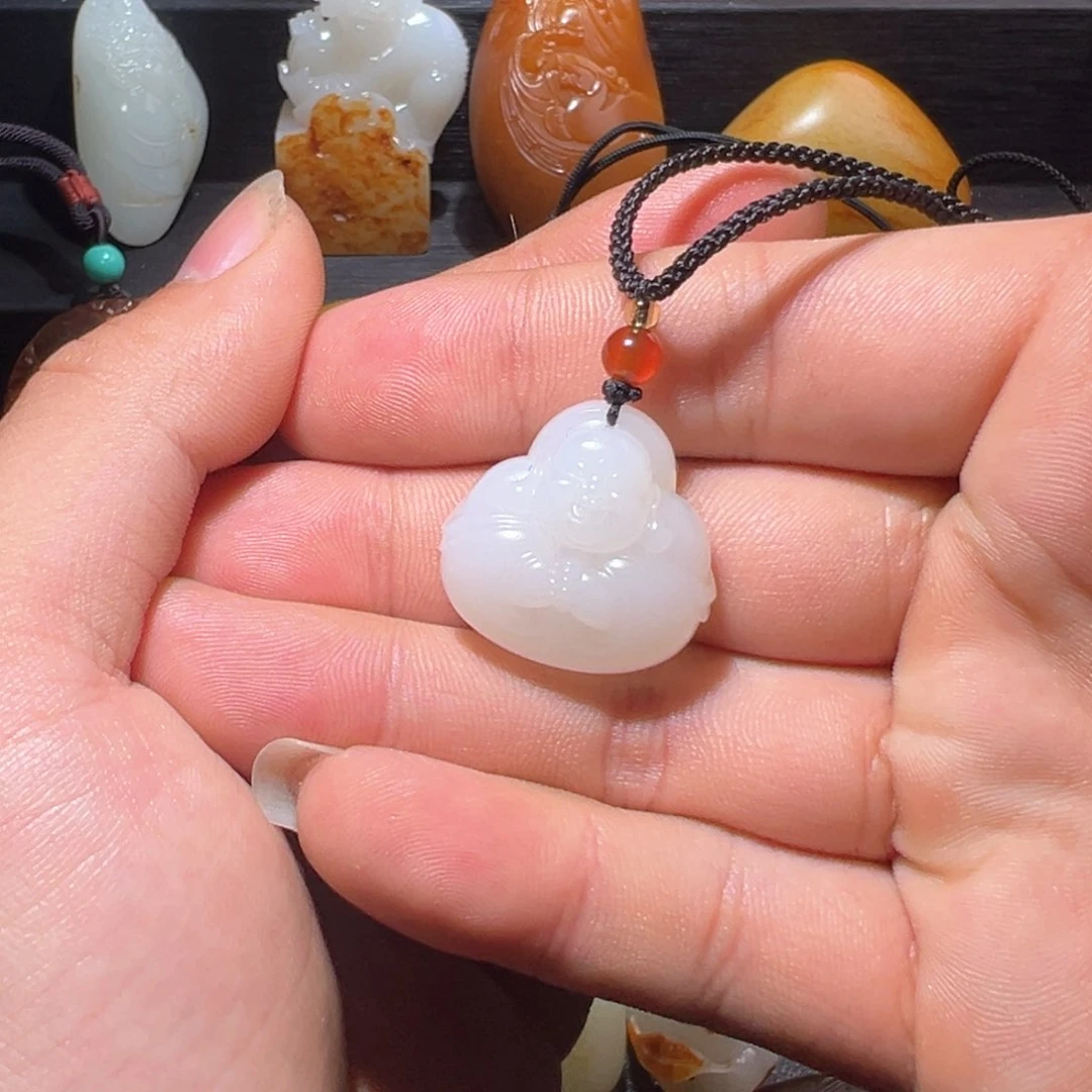 和田玉颈饰未镶嵌西****店