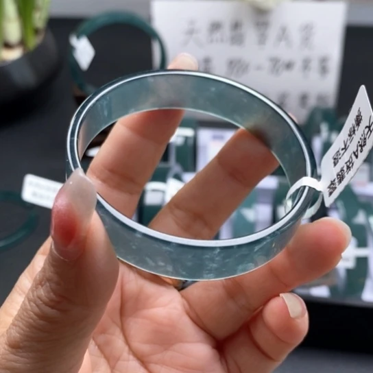 翡翠手镯未镶嵌54尺寸