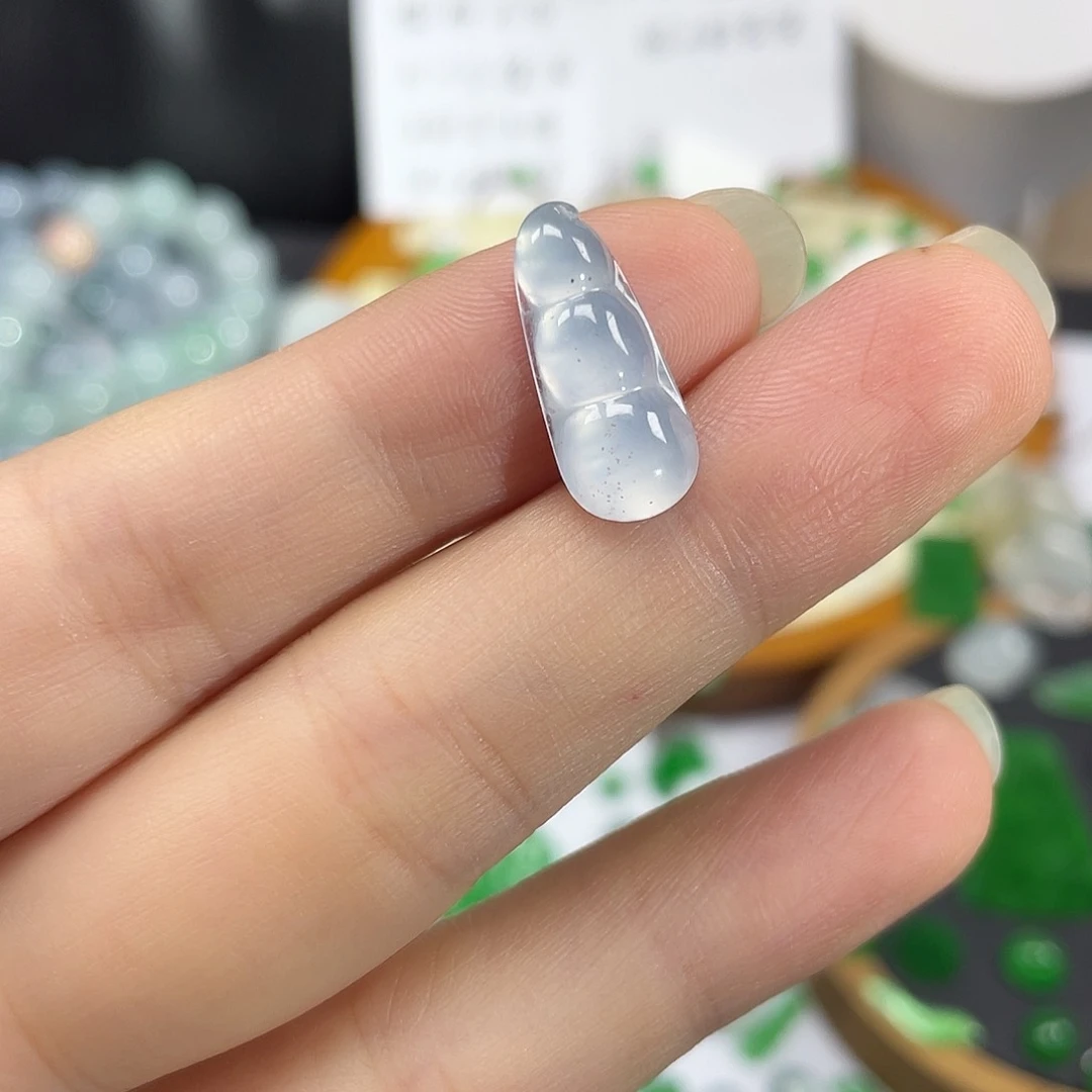 翡翠未镶嵌颈饰林亦珠宝冰豆子