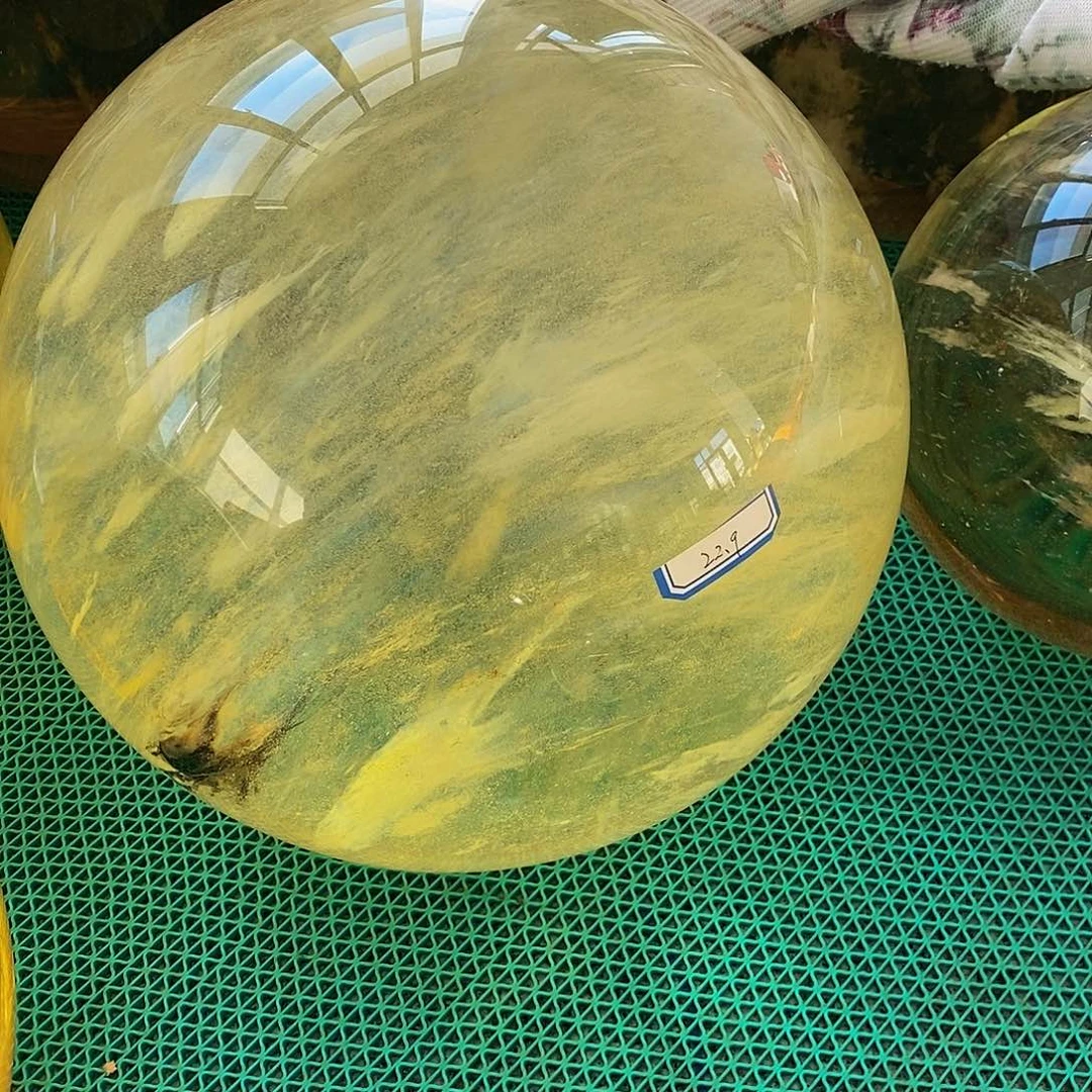 天***成石材27公分黄水摆件