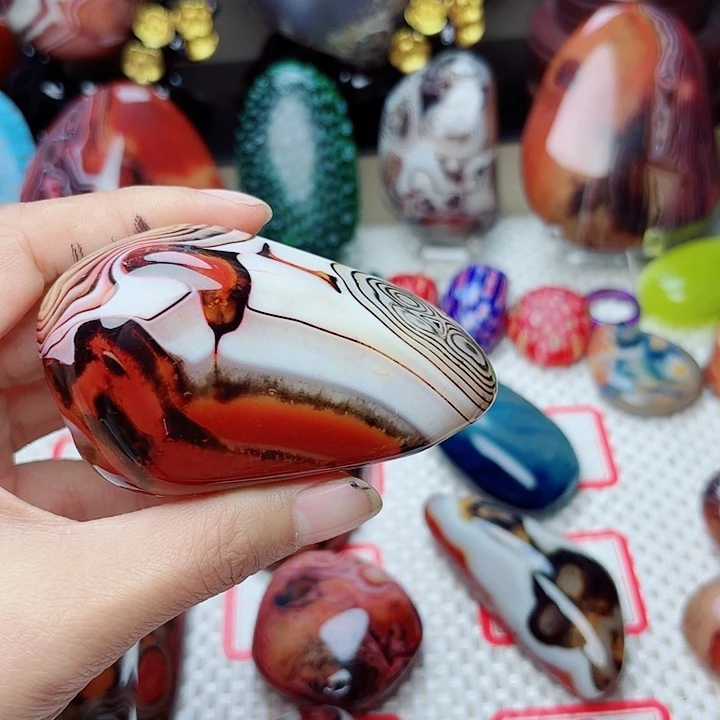 王***儒玛瑙/玉髓未镶嵌珠宝半成品