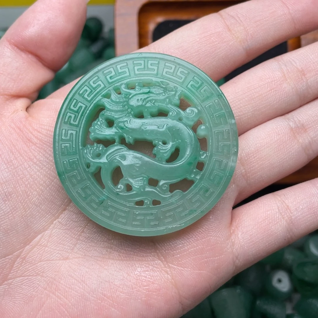 石英质玉未镶嵌颈饰海*