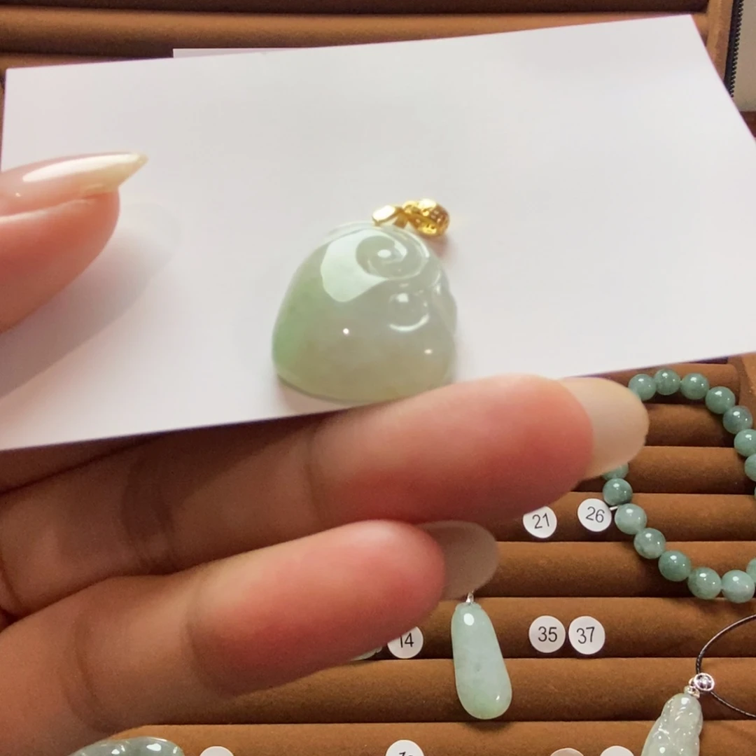 翡翠未镶嵌颈饰天然翡翠未镶嵌吊坠