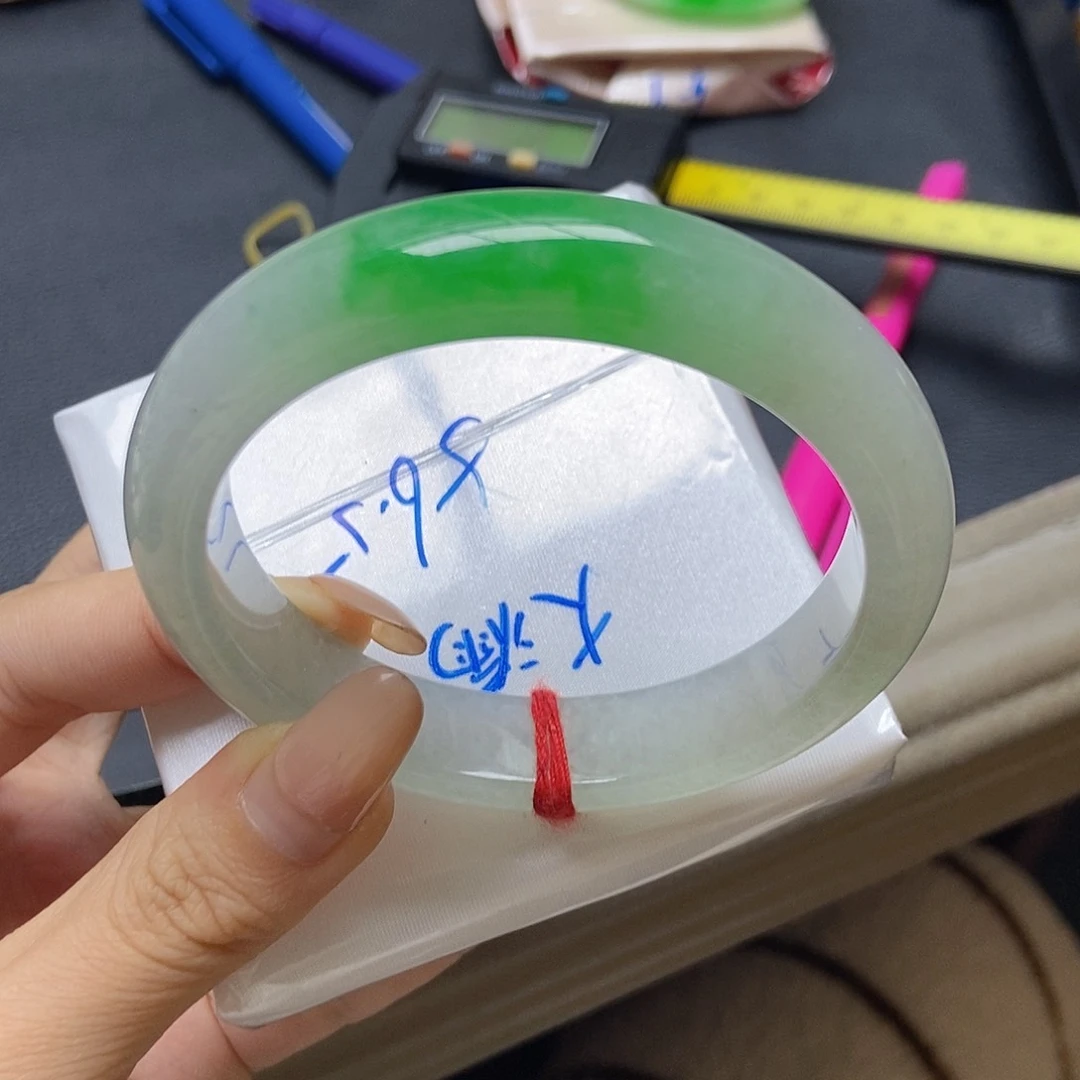 未镶嵌手镯翡翠分