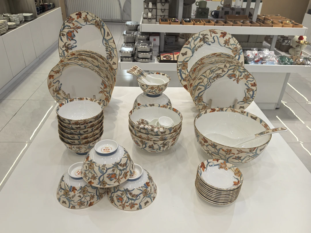 48头高档兰花餐具套装高端骨瓷碗盘家用轻奢结婚乔迁新居新婚碗碟