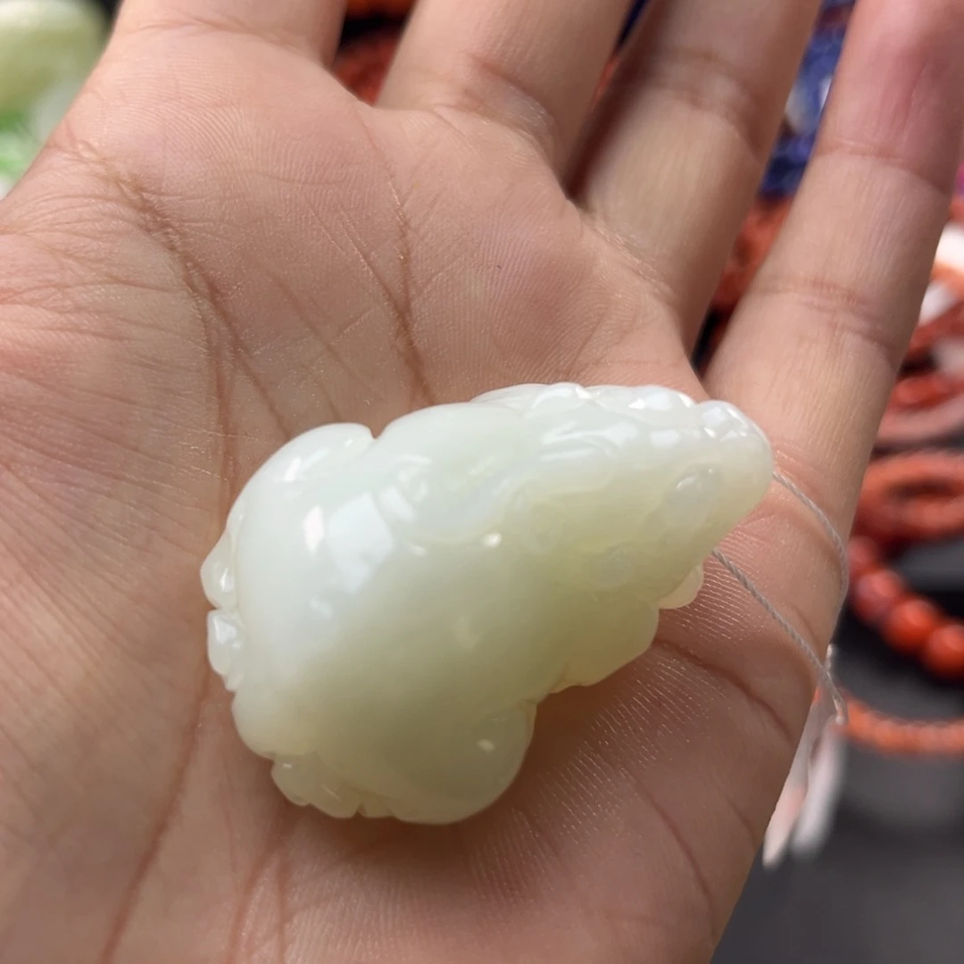 和田玉未镶嵌珠宝奇石