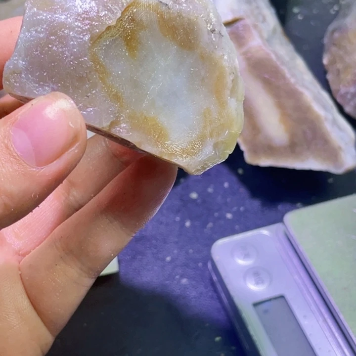 未镶嵌和田玉珠宝半成品