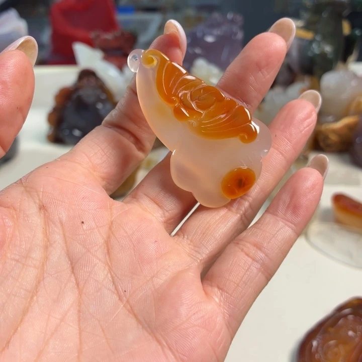 未镶嵌颈饰玛瑙/玉髓