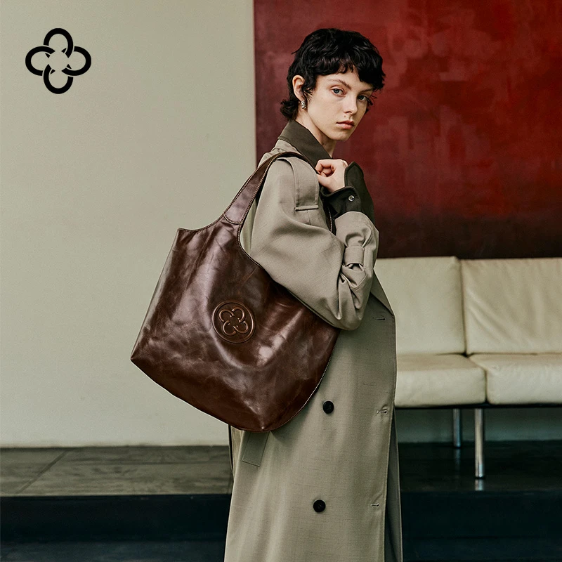 CASSILE/卡思乐巧克力棕马甲托特包女植鞣头层牛皮大容量单肩通勤