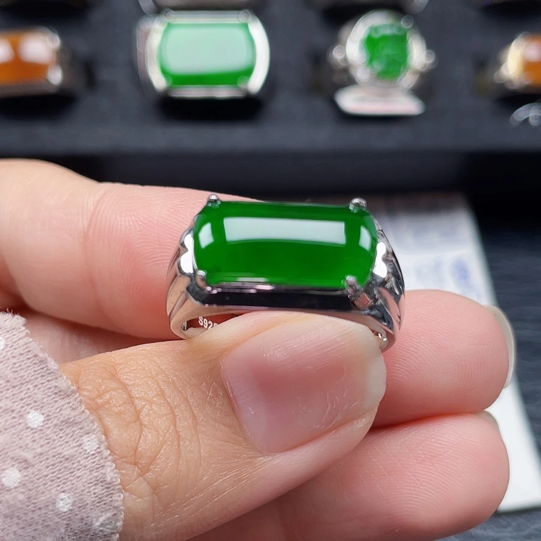 翡翠戒指银S925镶嵌天然a货翡翠没运费险3586