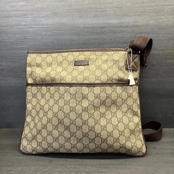 95新 GUCCI/古驰 兔兔奢菠萝/古驰斜挎包/230114038