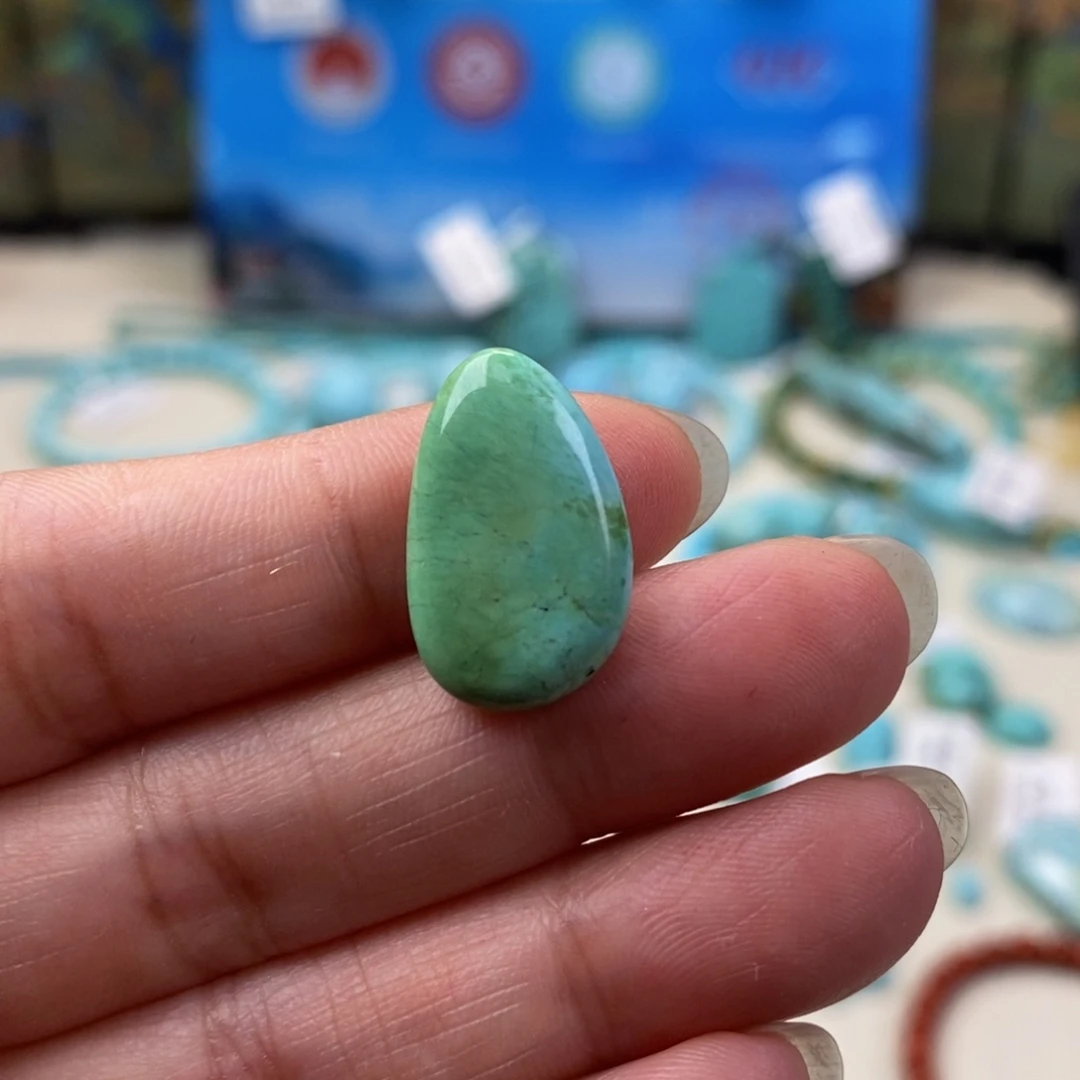 未镶嵌绿松石珠宝奇石