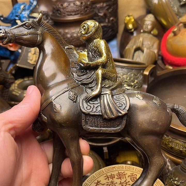 精美铜器批发档口