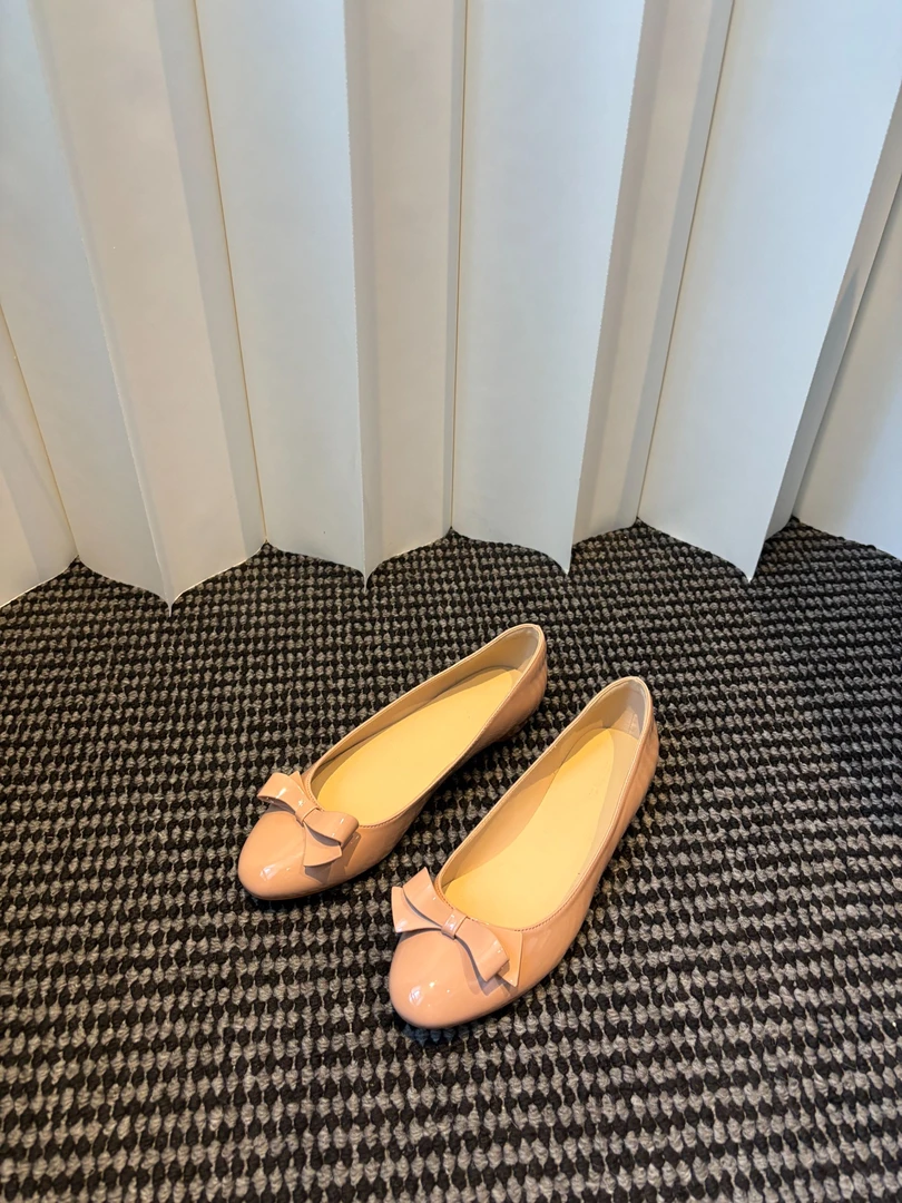 2025新款真皮蝴蝶结平底鞋法式仙女风浅口单鞋大码女鞋