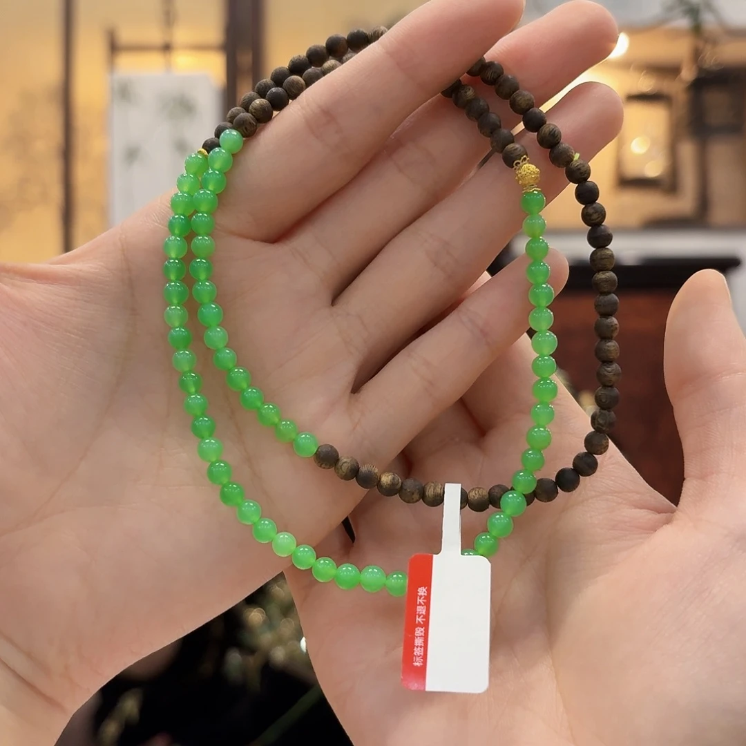 吊坠沉香未镶嵌颈饰