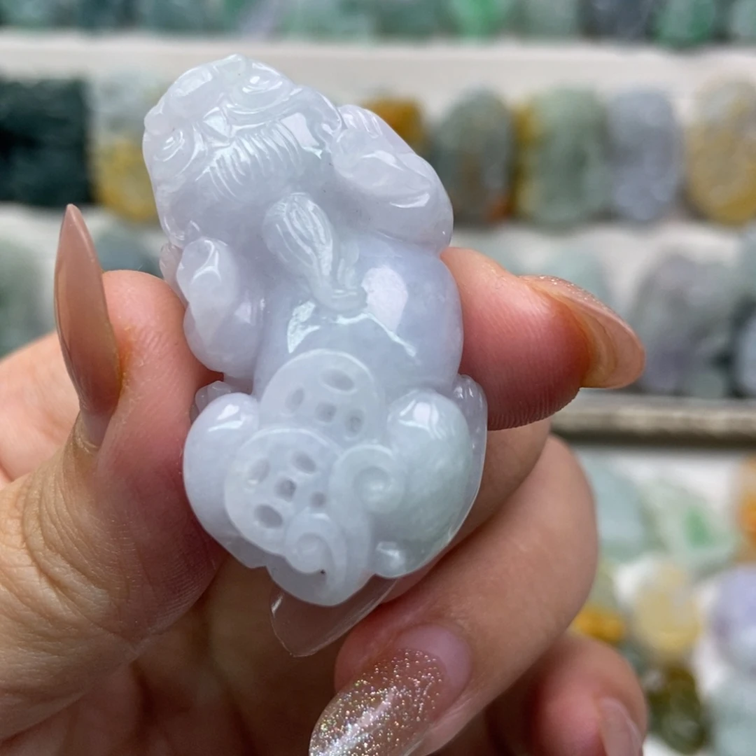 翡翠未镶嵌吊坠(赠链)