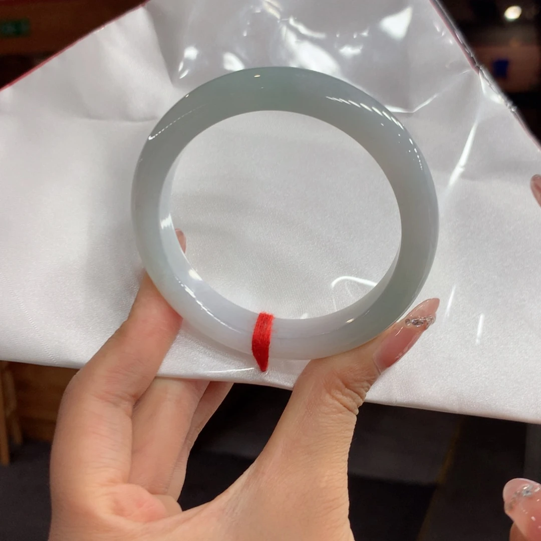 翡翠手镯未镶嵌买断