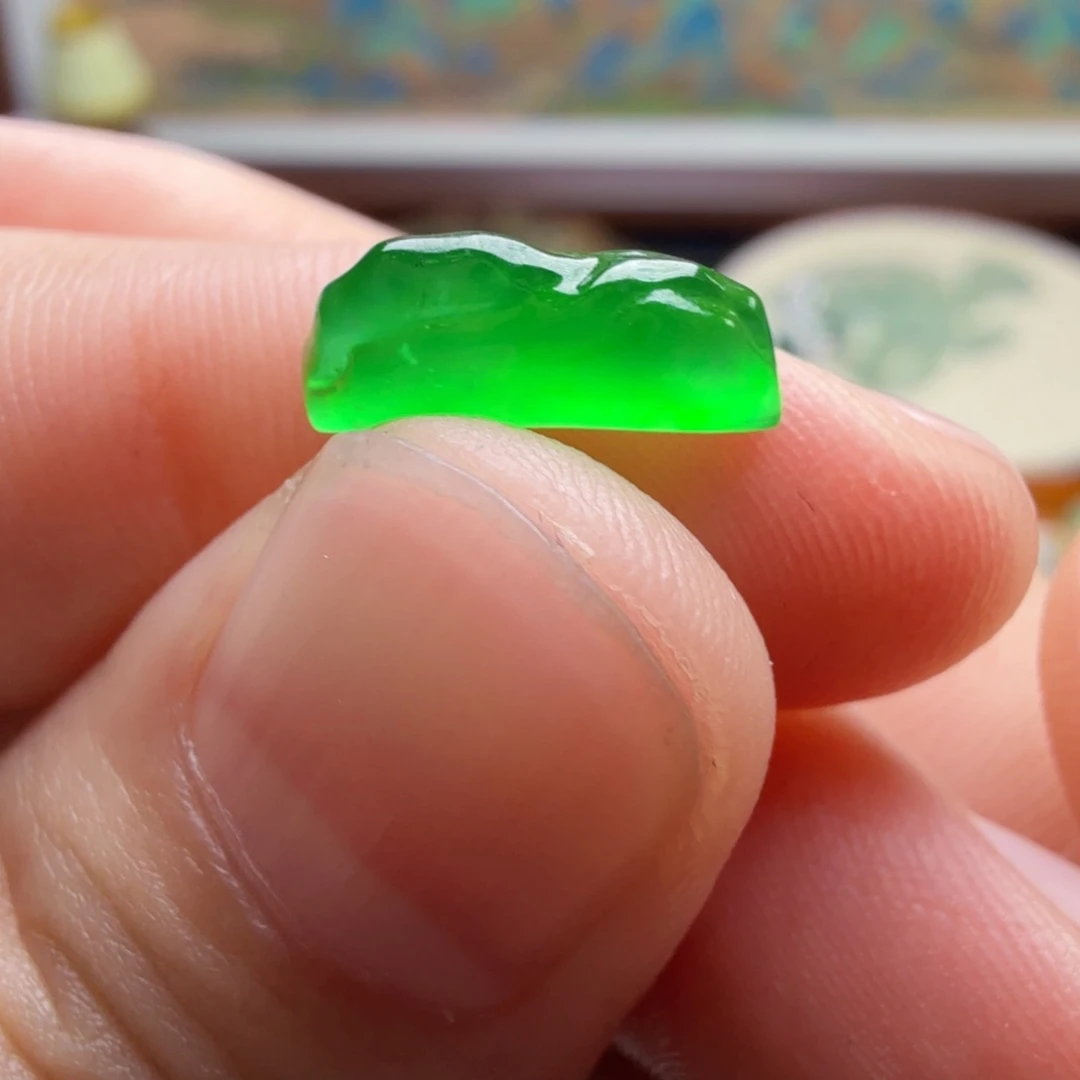 定制翡翠未镶嵌包工