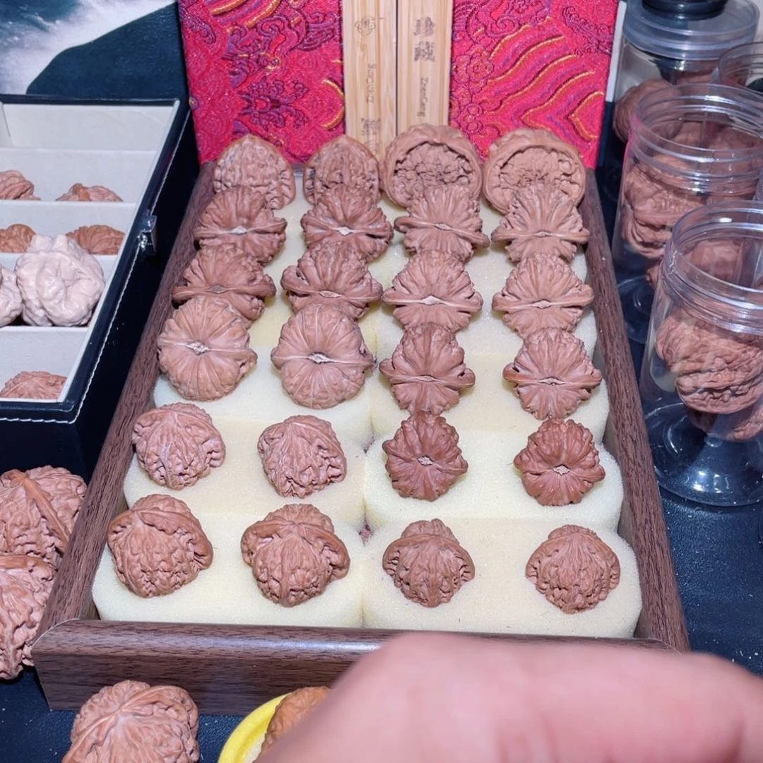 我***的文玩核桃一物一拍