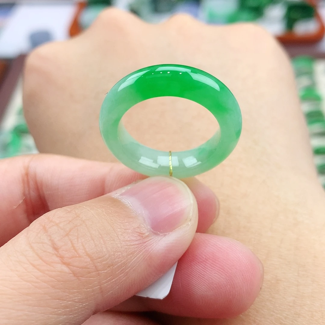 翡翠未镶嵌戒指16号