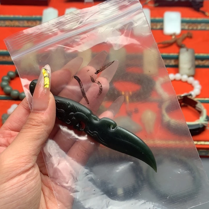 和田玉（糖玉）颈饰未镶嵌鸿**头