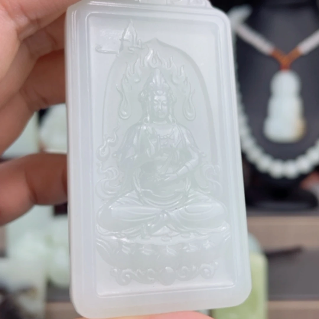 【闪购商品】颈饰未镶嵌和田玉