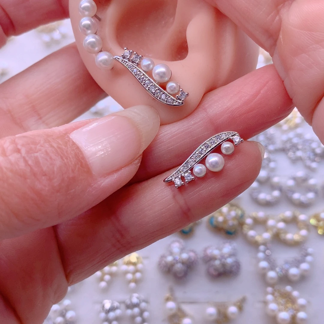 淡水珍珠合金耳饰