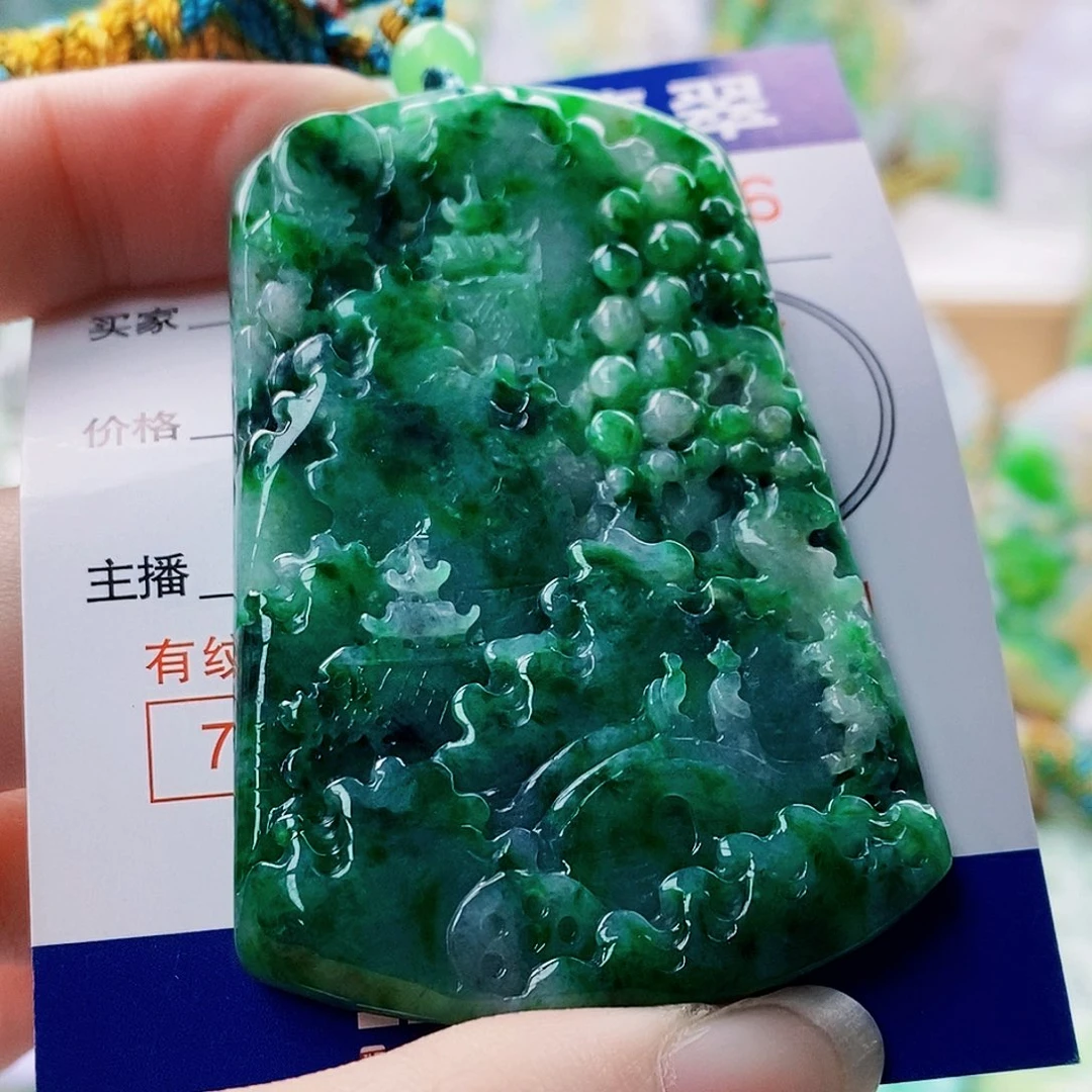 吊坠(不含链)未镶嵌翡翠