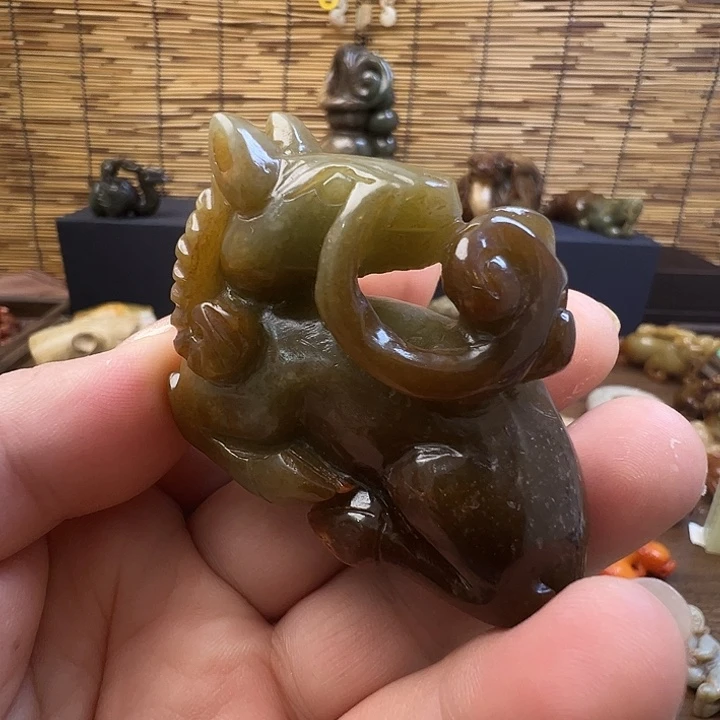 未镶嵌和田玉（糖玉）挂件
