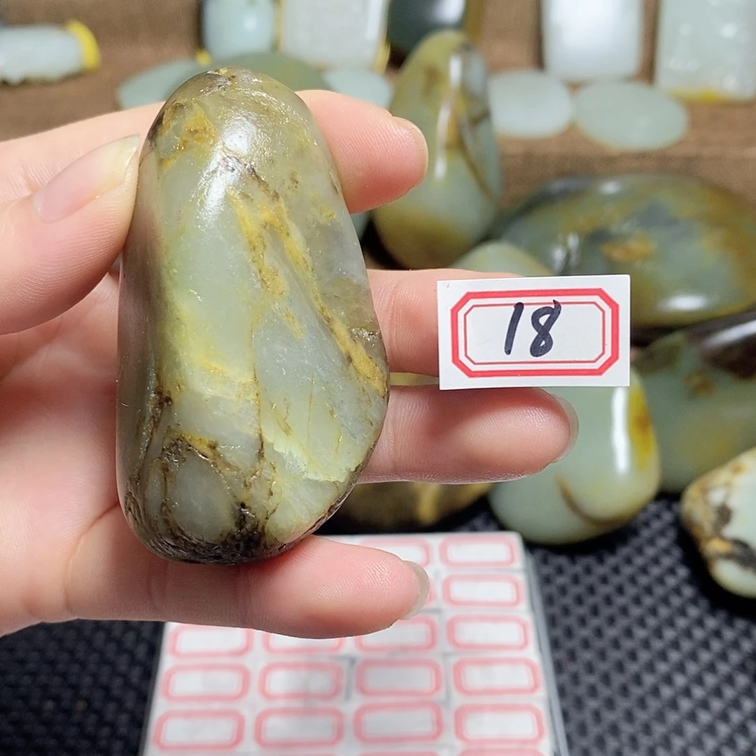 未镶嵌和田玉挂件18