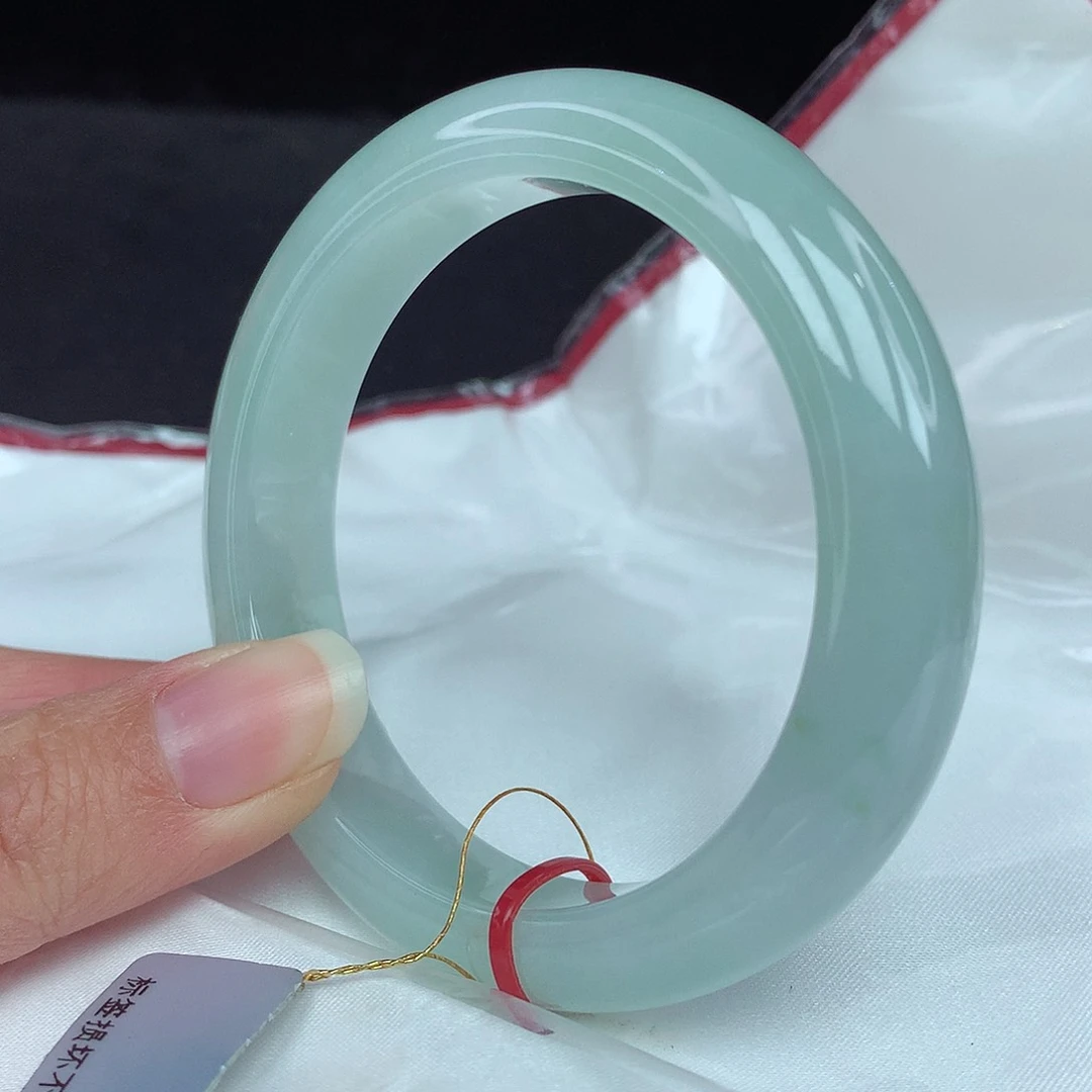 翡翠手镯未镶嵌55圈0741